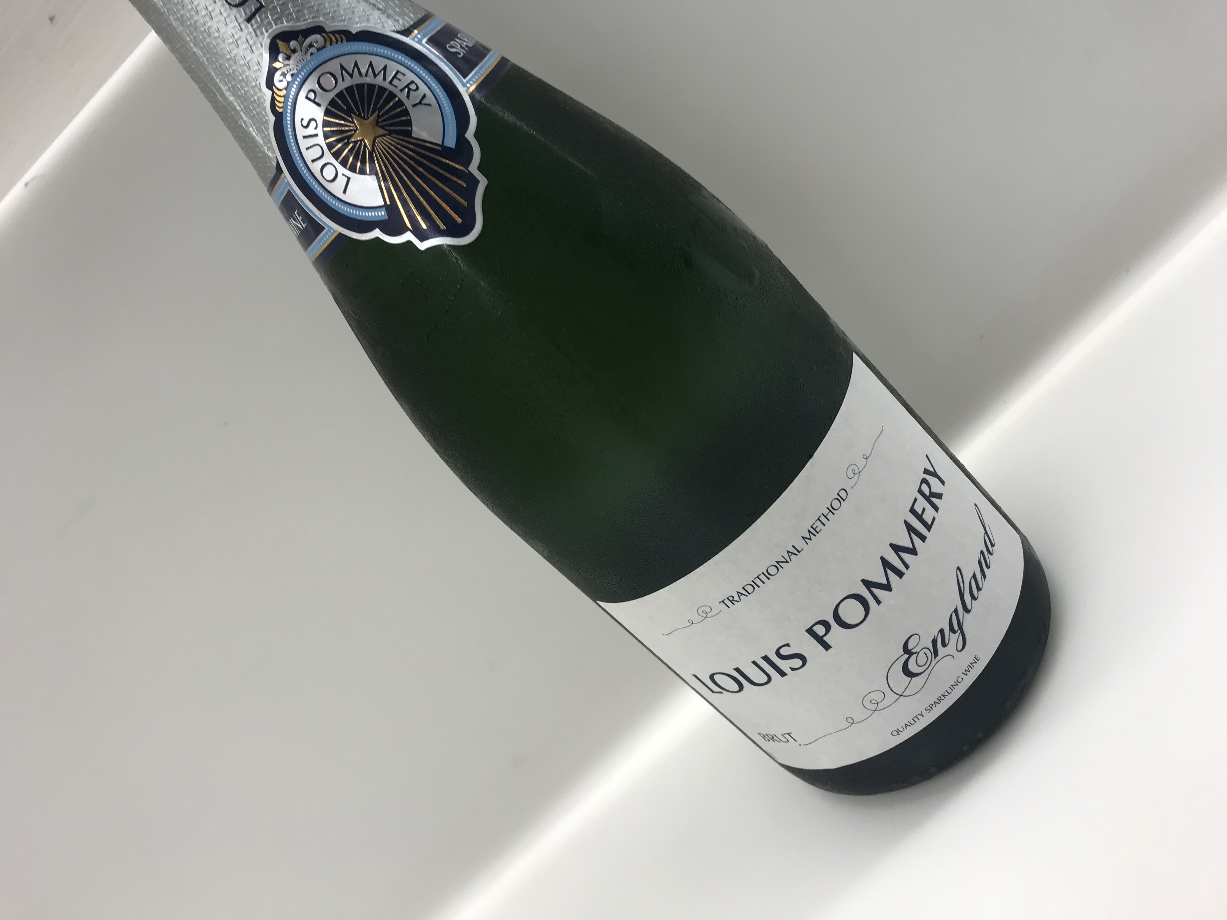 Champagne goes to the UK and finally delivers the Louis Pommery
